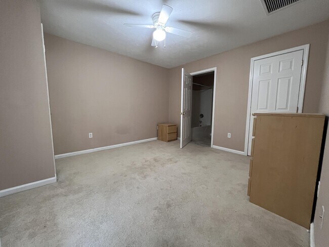 Building Photo - 5205 University Commons Dr