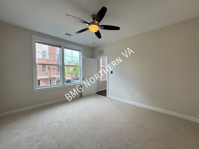 Building Photo - 13740 Endeavour Dr