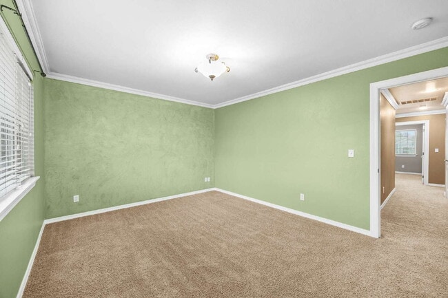 Building Photo - RENTED ~ THIS PROPERTY IS NO LONGER AVAILABLE~ ** This beautiful light filled home offers 4-bedro...