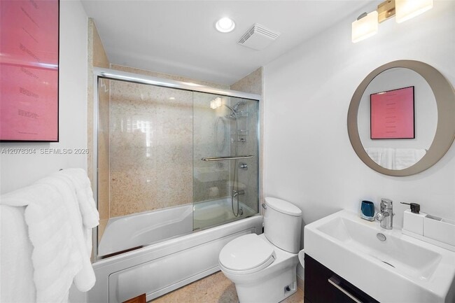 Building Photo - 5875 Collins Ave