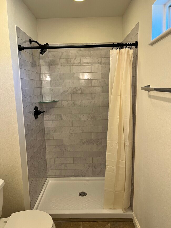 Building Photo - 1526 Whedbee St