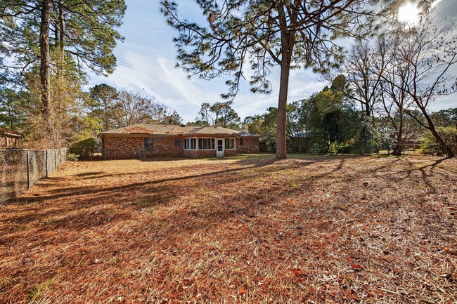 Building Photo - 314 Nottingham Way