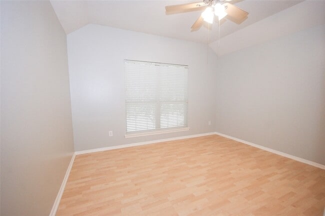 Building Photo - 2516 Royal Terns Ct