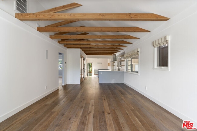 Building Photo - 4031 Camero Ave