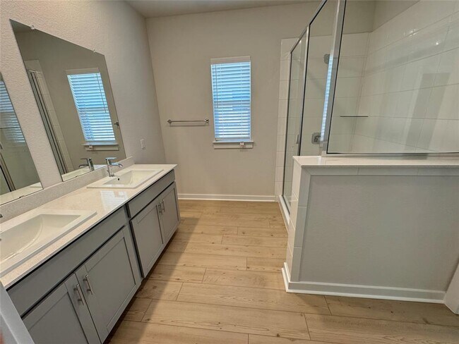 Building Photo - 116 Corn Ln