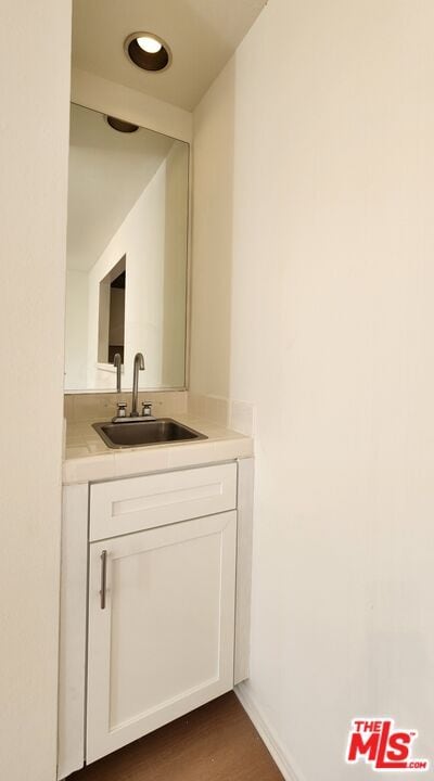 Building Photo - 832 3rd St