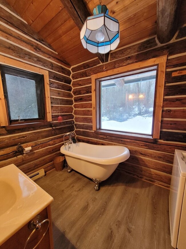 Building Photo - Log Cabin on Acreage, Mosquito Lk Rd