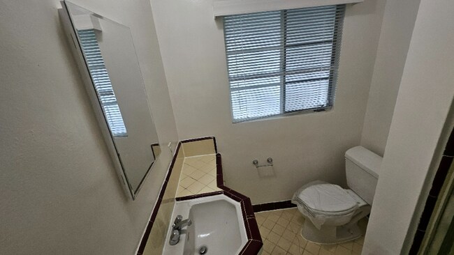 Building Photo - 4221 Los Feliz Blvd