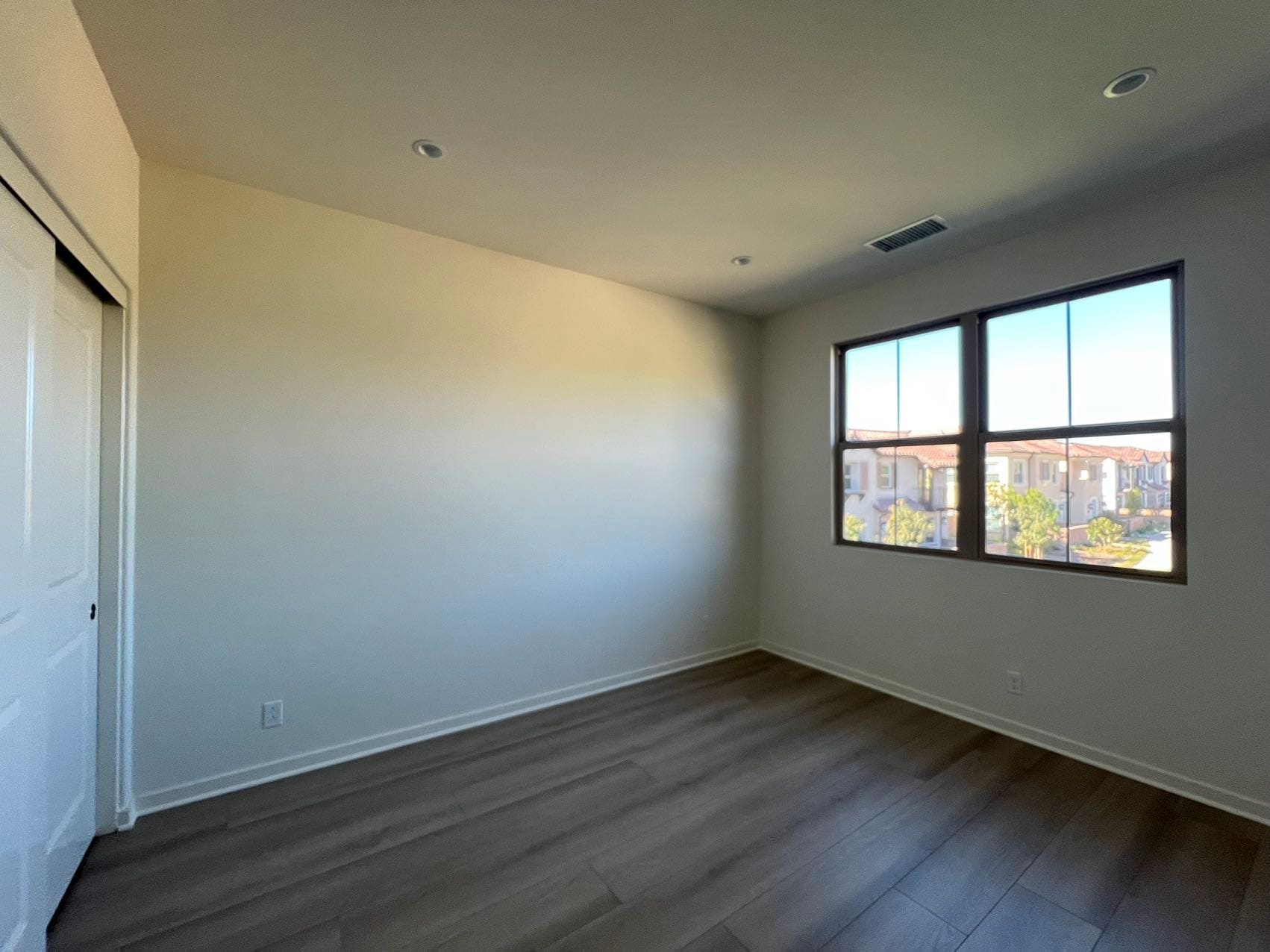 Building Photo - 104 Sugarwood
