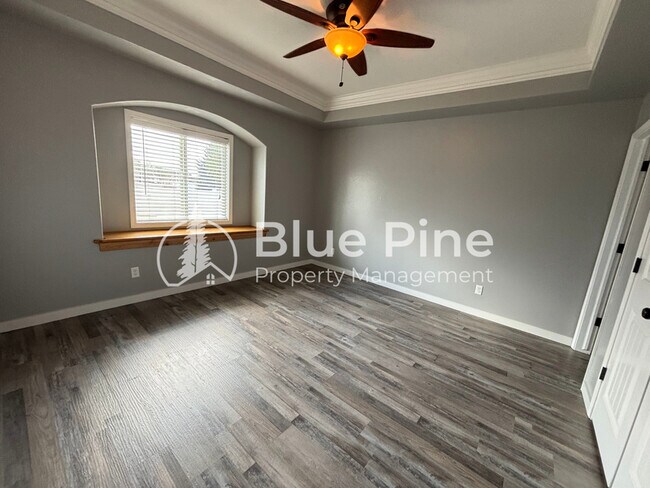 Building Photo - 2803 Mary Dr