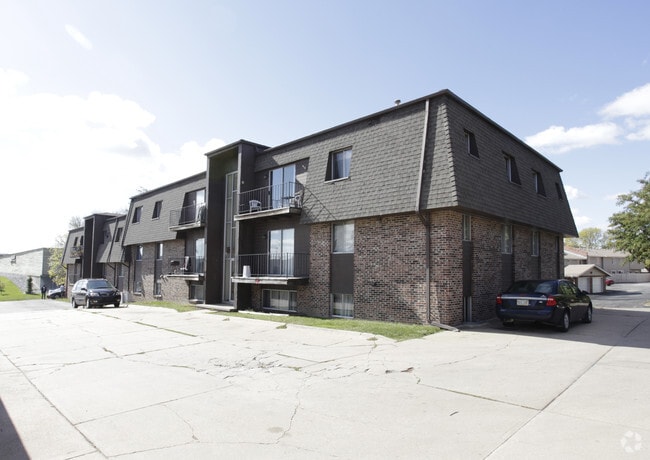 Building Photo - ZZ Westland Arms Apartments