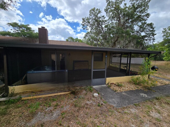 Building Photo - Deland  - 2 Bedroom, 2 Bathroom -  $1,695.00