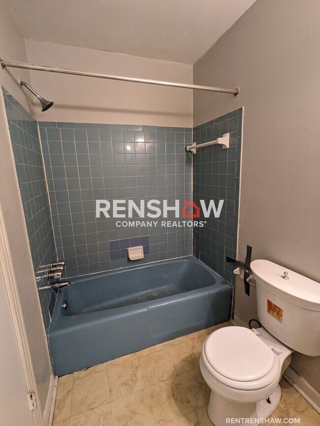 Building Photo - 1863 E. Alcy Rd. - Self Tour Available Thr...