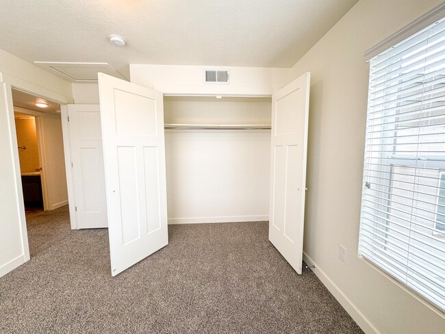 Building Photo - 531 S 850 E