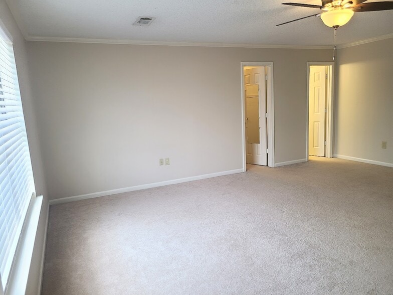Master Bedroom with walk-in closet and en-suite bath - 12439 Coursey Blvd