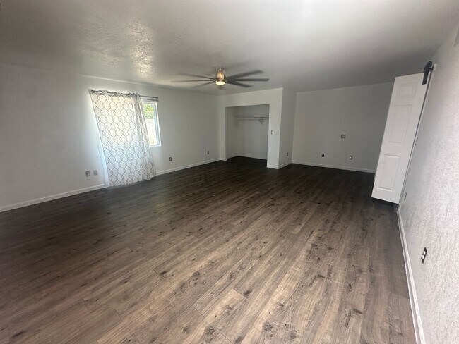 Building Photo - 8117 Princess Jeanne Ave NE