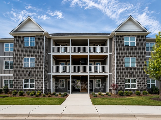 Building Photo - 7085 Hanesbrook Cir