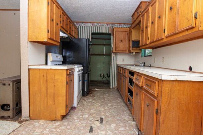 Building Photo - 407 Nugier Ave