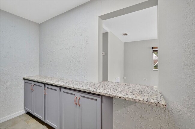Building Photo - 7932 Plathe Rd