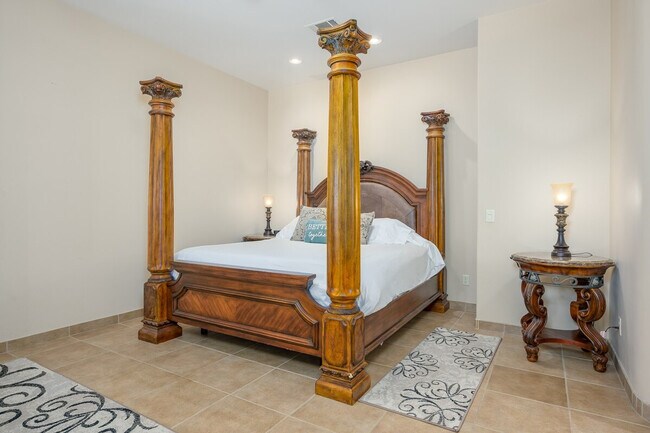 Building Photo - 39609 N 2nd Way