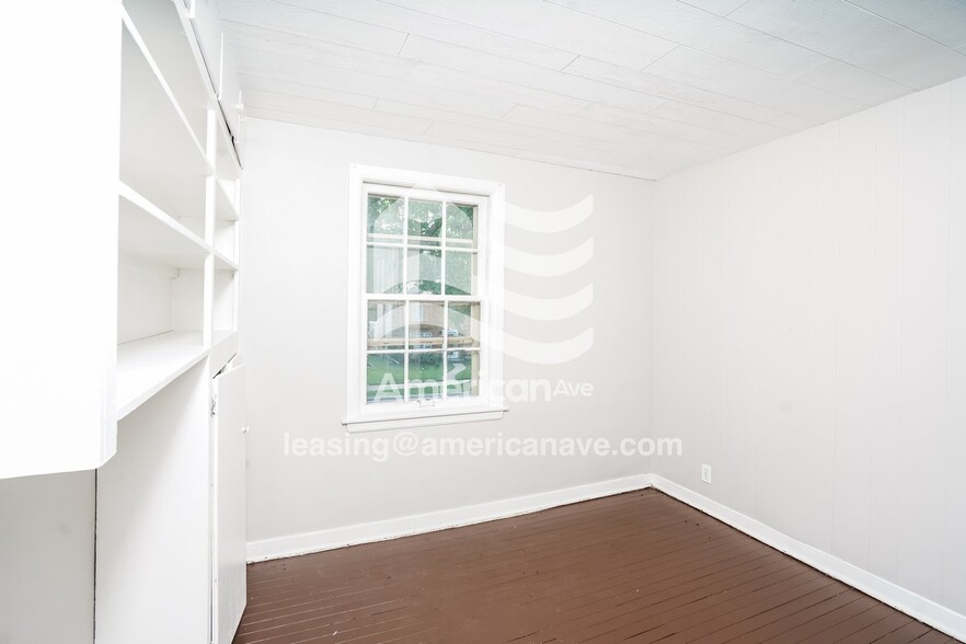 Building Photo - 2408 Webster St