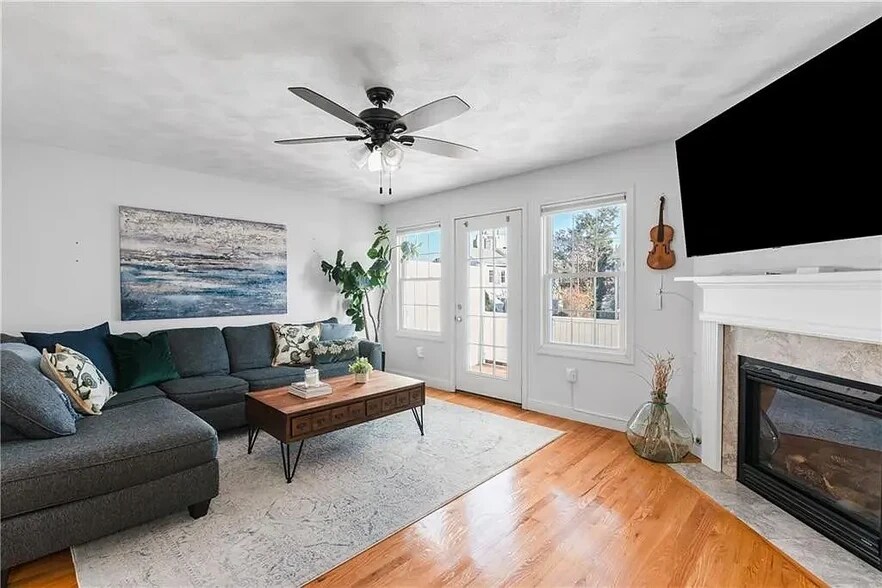 Primary Photo - 6 Pallas St