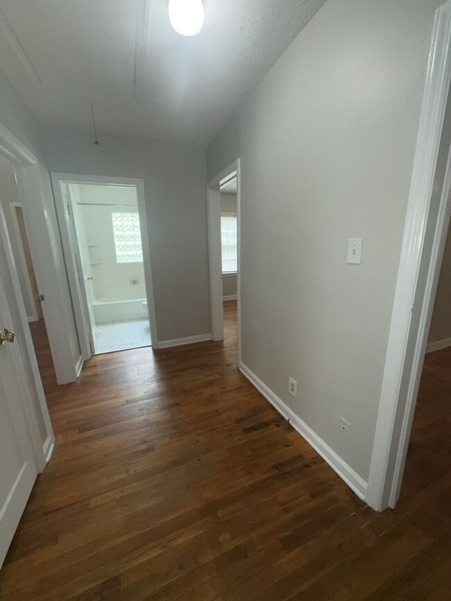 Building Photo - 5020 Shirley Ann Dr