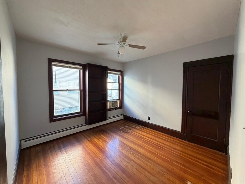 Building Photo - 31 Illinois Ave