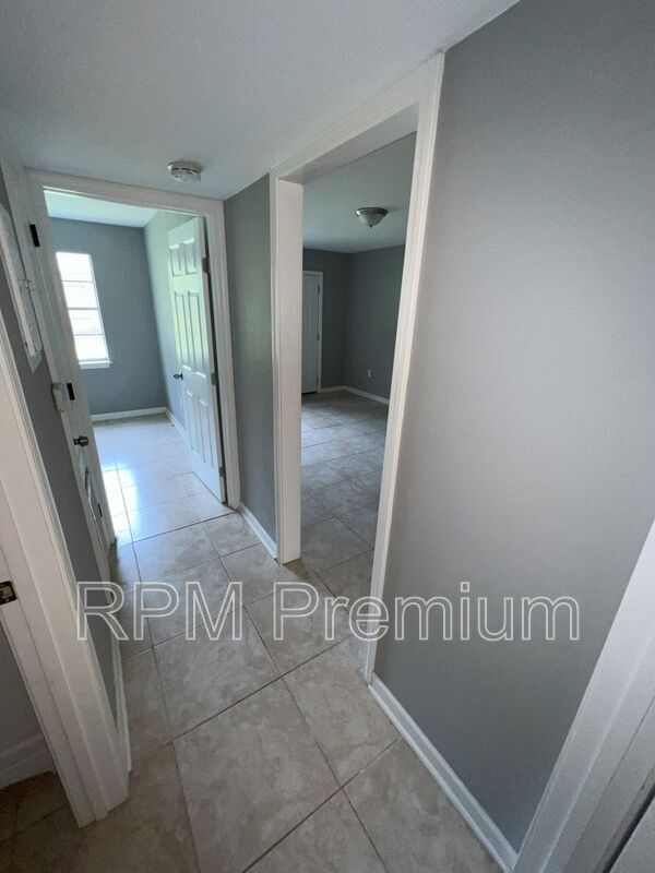 Building Photo - 5159 Baker Blvd