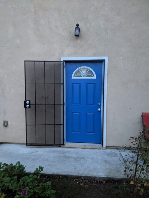 Building Photo - 5819 Bayview Ave
