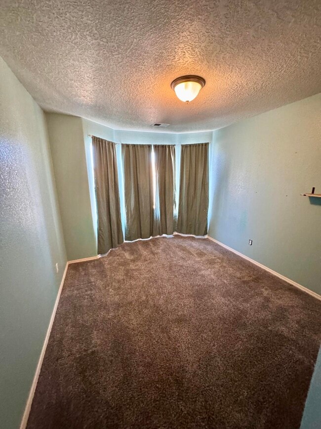 Building Photo - 680 Purple Aster Ave SW