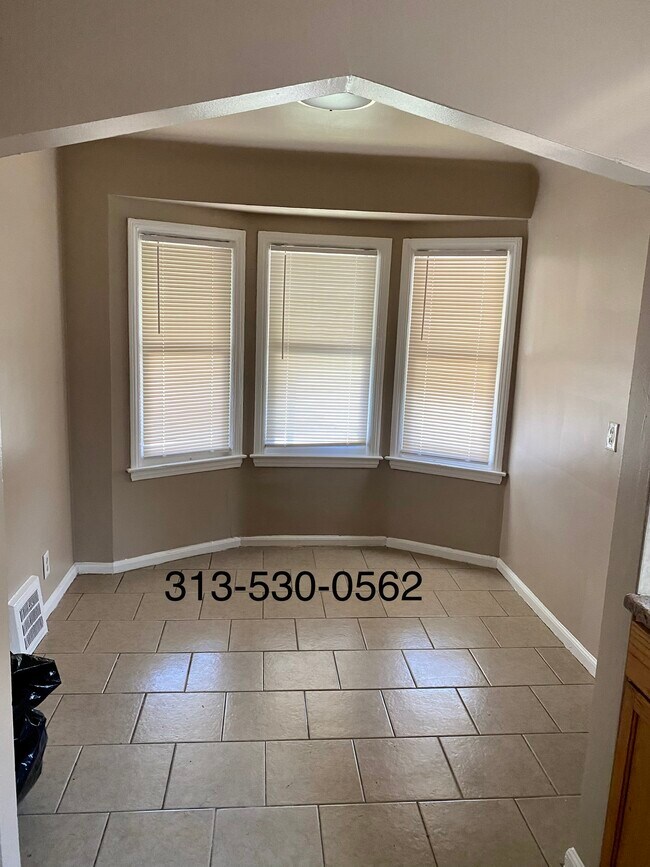 Building Photo - 20567 Waltham St