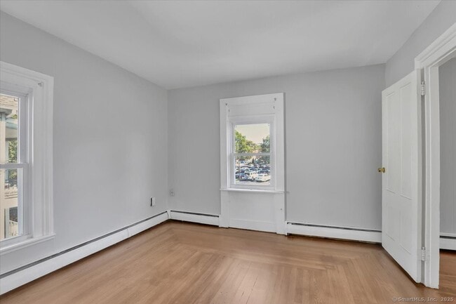 Building Photo - 29 Hotchkiss St