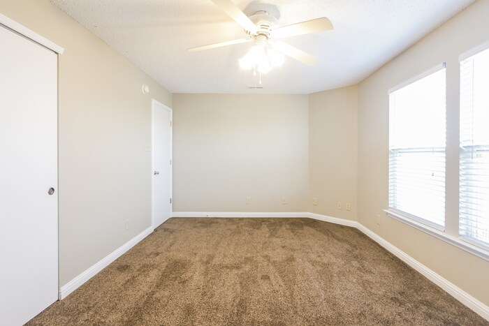 Building Photo - 9706 Lantern Ln