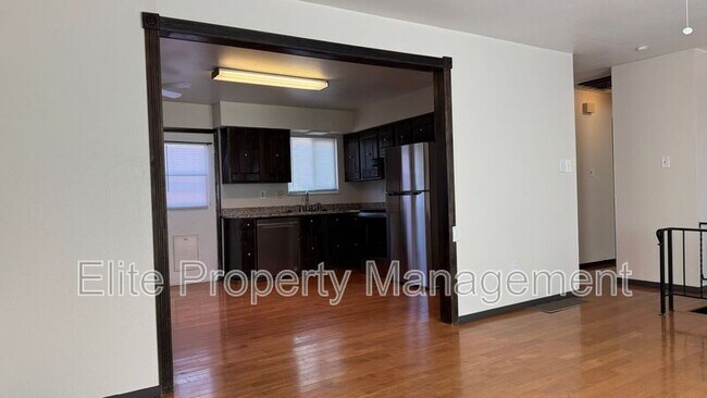 Building Photo - 21 Grissom Pl