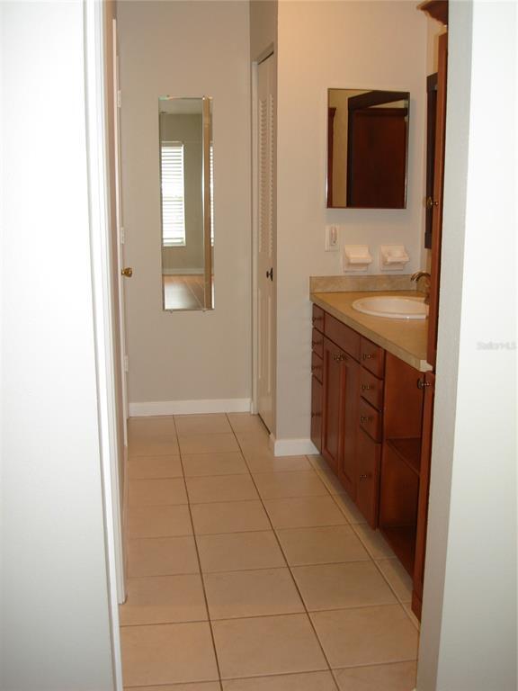 Building Photo - 2902 Bradley Ct