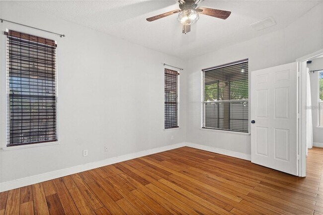 Building Photo - 15031 Huntcliff Park Way