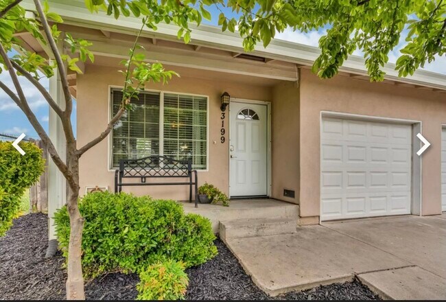 Building Photo - 3199 Western Ave