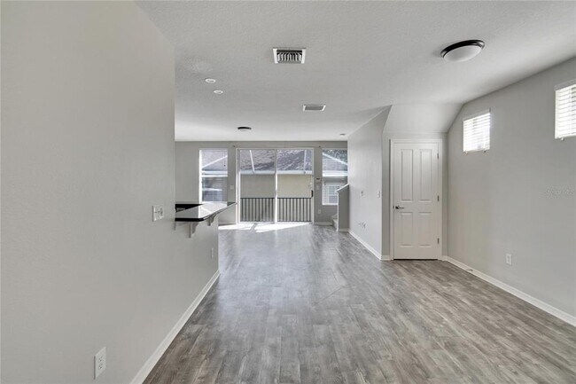 Building Photo - 7322 S Trask St