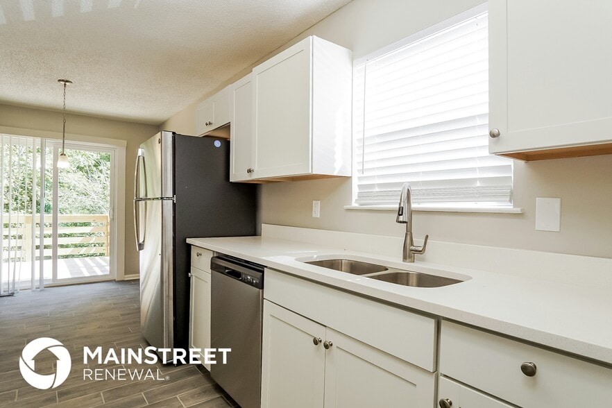 Building Photo - 1629 5 Acre Rd