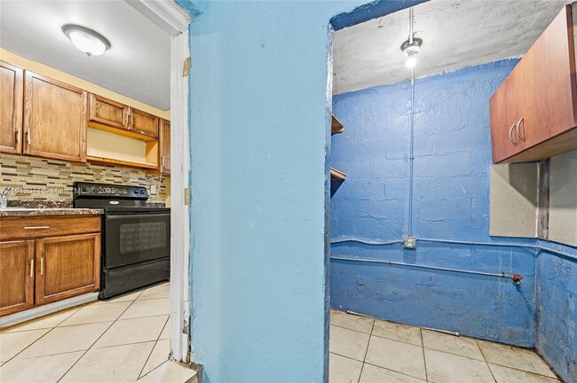 Building Photo - 1835 NW 85th St