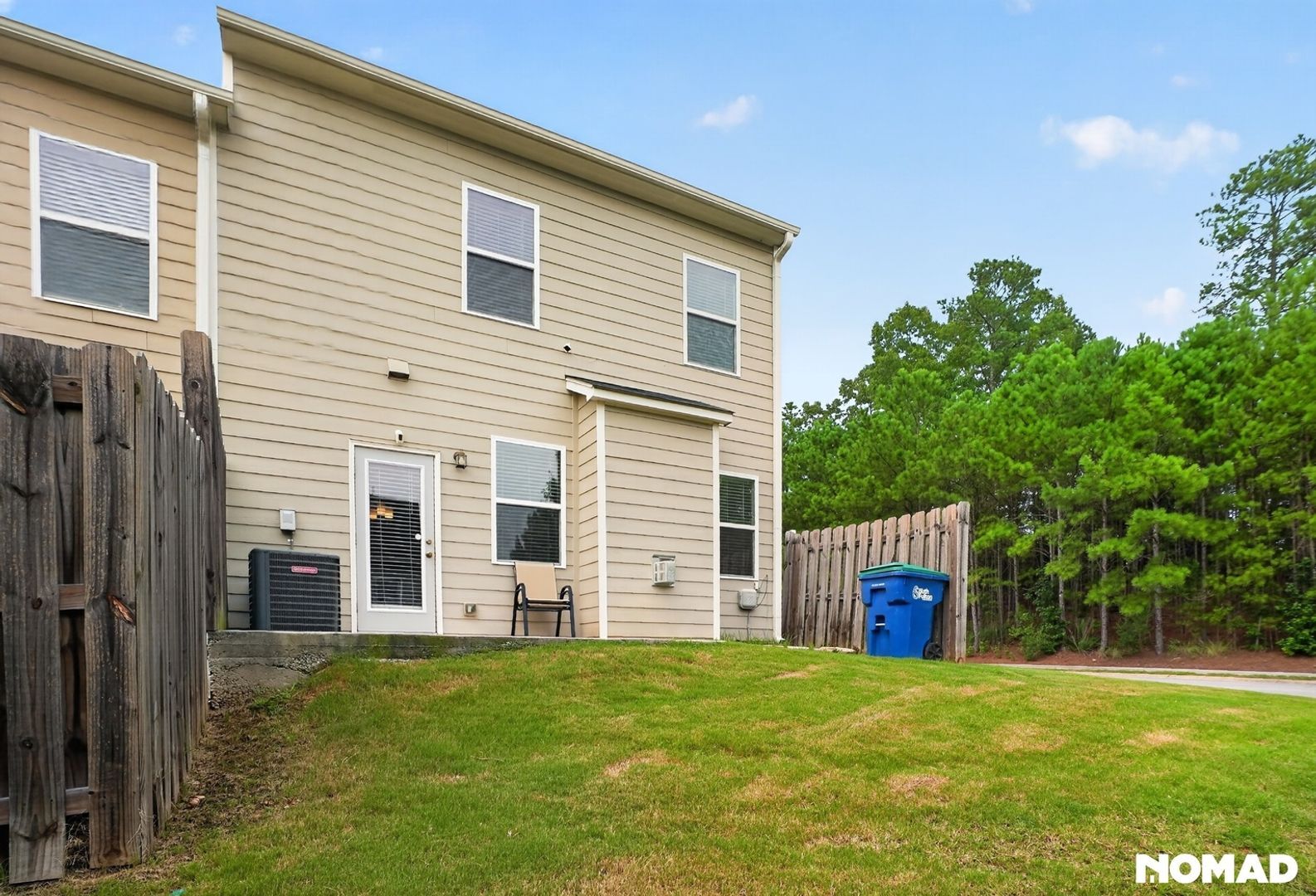 Building Photo - 2560 Centennial Pl