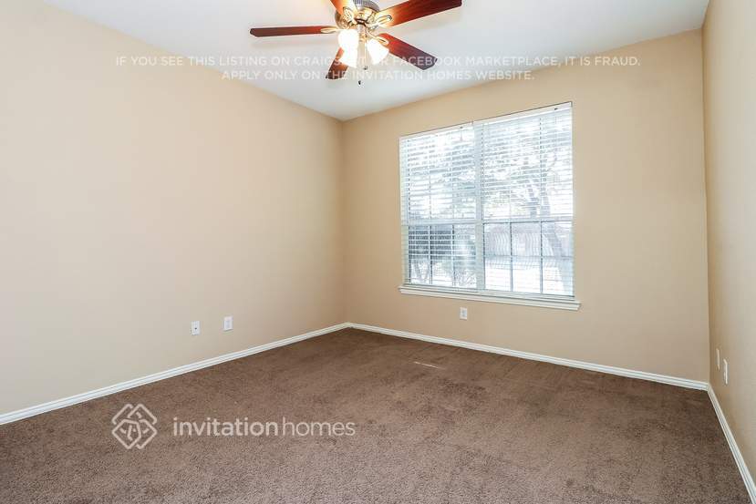 Building Photo - 12301 Macaroon Ln