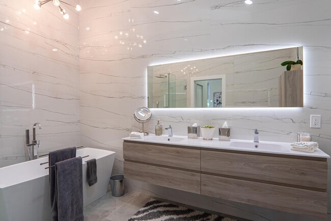 Building Photo - 6670 NW 27th Ave