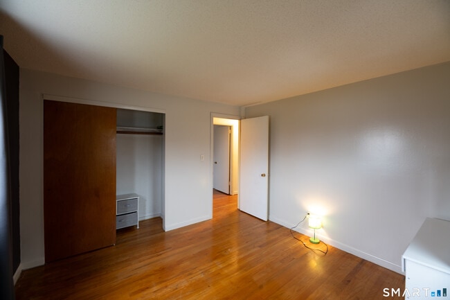 Building Photo - 3 Mountain View Dr