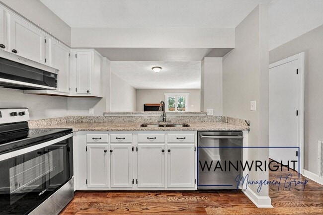 Building Photo - 7213 Peppervine Ct