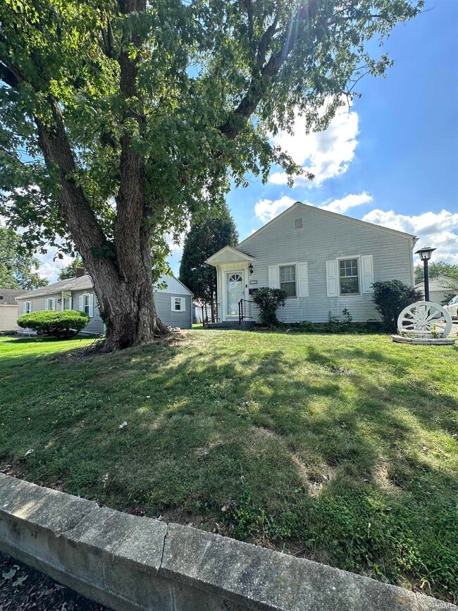 Primary Photo - 3208 Wedeking Ave