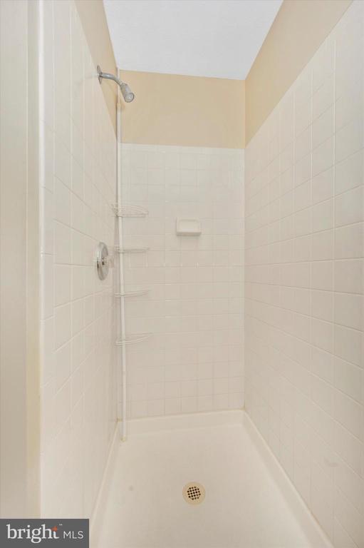 Building Photo - 6801 Fallard Place