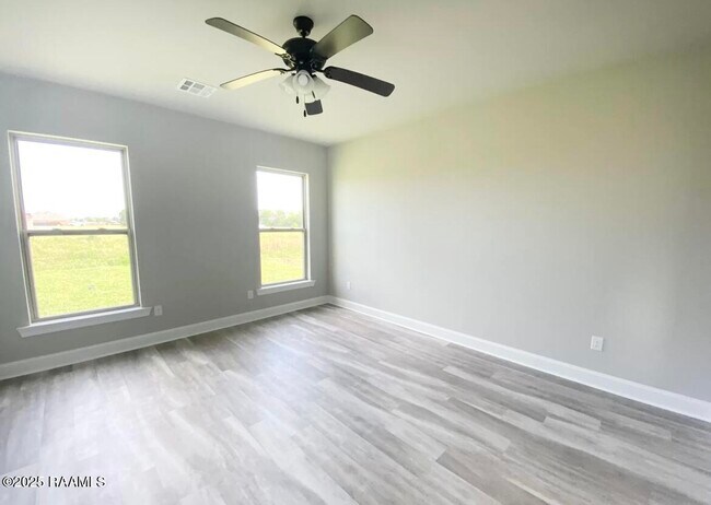 Building Photo - 315 Berg Ct