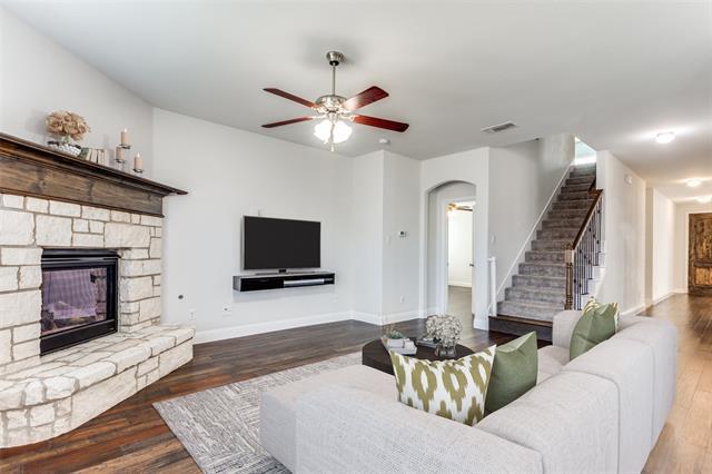 Building Photo - 5448 Tuxbury Pond Dr